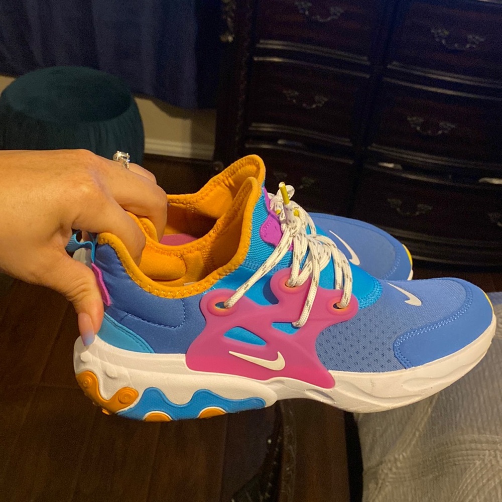 Nike colorful tennis. Very cute and stylish and did I mention comfortable